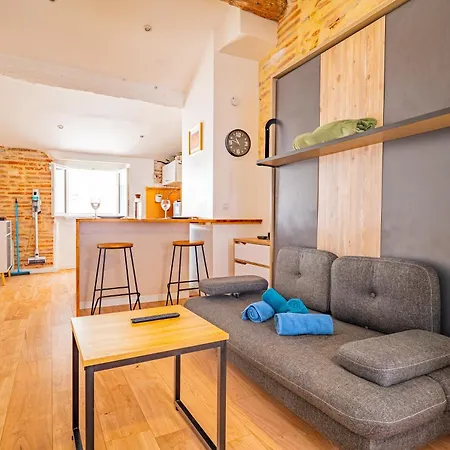 Les Du Castillet Apartment